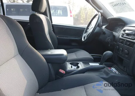 2004 Jeep Grand Cherokee Laredo z USA, uszkodzony, nr VIN 1J4GX48J34C297780